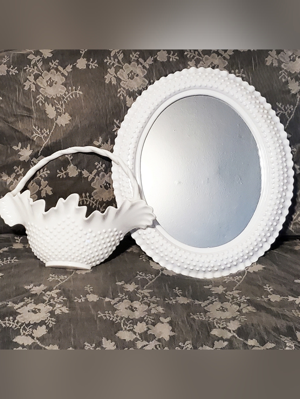 Burwood 80s hobnail decor